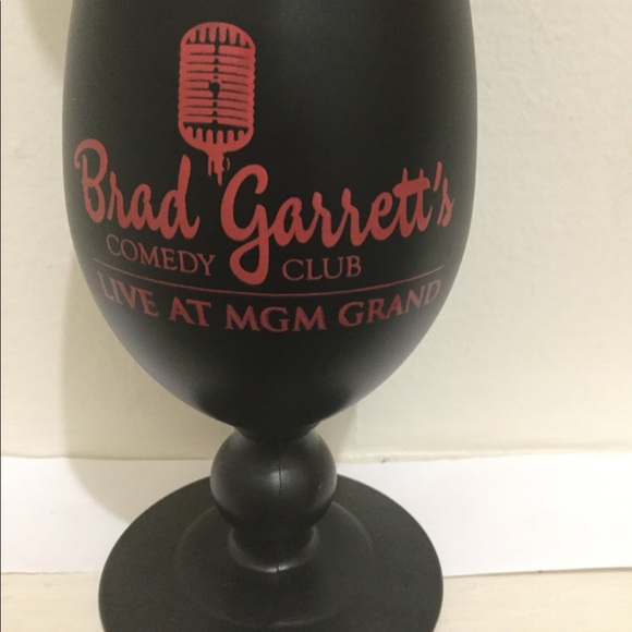 Brad Garrett’s COMEDY CLUB Live At MGM Grand Glass - Picture 2 of 8